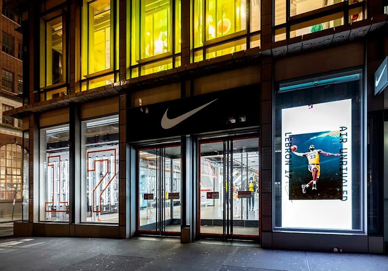 nike outlet soho