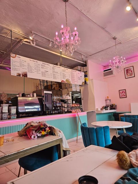 Manhattan Espresso Cafe - 146 E 49th St, New York | Corner