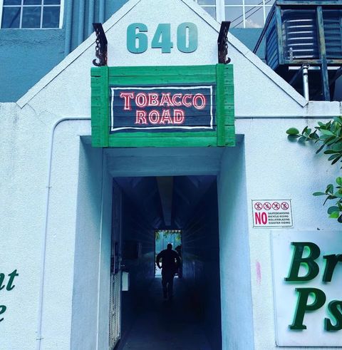 kush tobacco road restaurant in Miami's Brickell area serves great beer and food We have a bit of