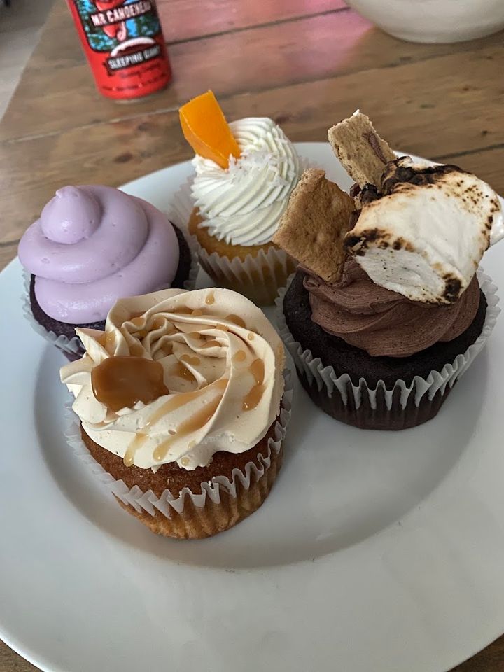 JJ Bakes Company - 20349 88 Ave #12, Langley Twp | Corner