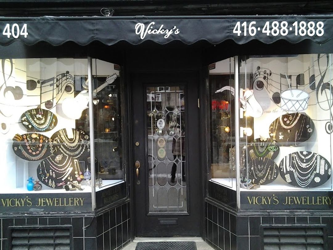 Vicky's Jewellery Ltd - 404 Eglinton Ave W, Toronto | Corner
