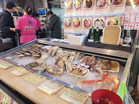 鎌万水産 - 4-3 Onarimachi, Kamakura | Corner