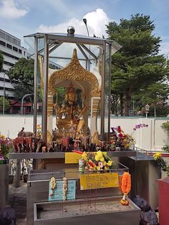 Sattha Puchaniyaram Buddhist Temple - 395 Bukit Batok West Avenue