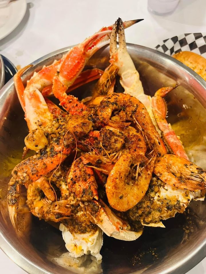 天丼屋K Karai Crab - 1314 South King Street STE G2, Honolulu | Corner