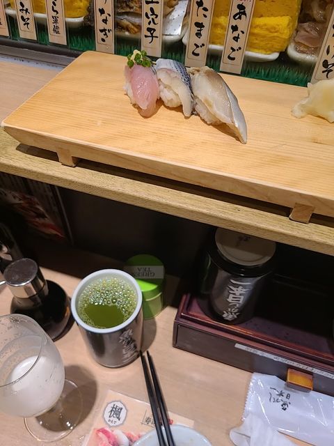 鎌万水産 - 4-3 Onarimachi, Kamakura | Corner