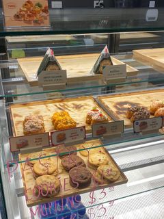 18feet Espresso Bar & The Cheong - 86 Gerrard St E #100, Toronto