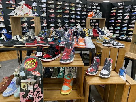 BOOKOFF Ikebukuro Sunshine 60 tori Store - ヒューマックス