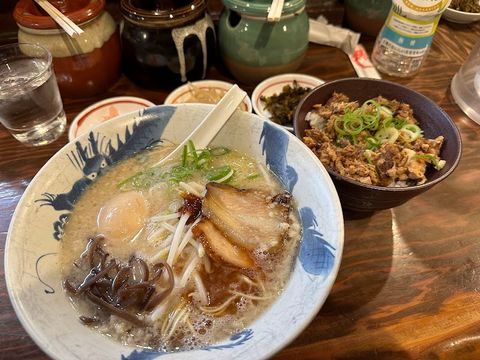 Ramen Takahashi Ueno - 4-chōme-1-5 Ueno, Taito City | Corner