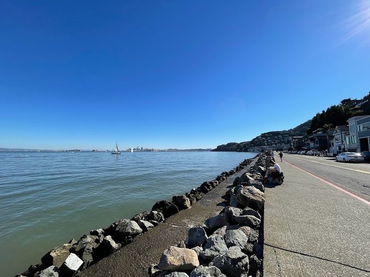 Sausalito Boardwalk - 525 Bridgeway, Sausalito | Corner