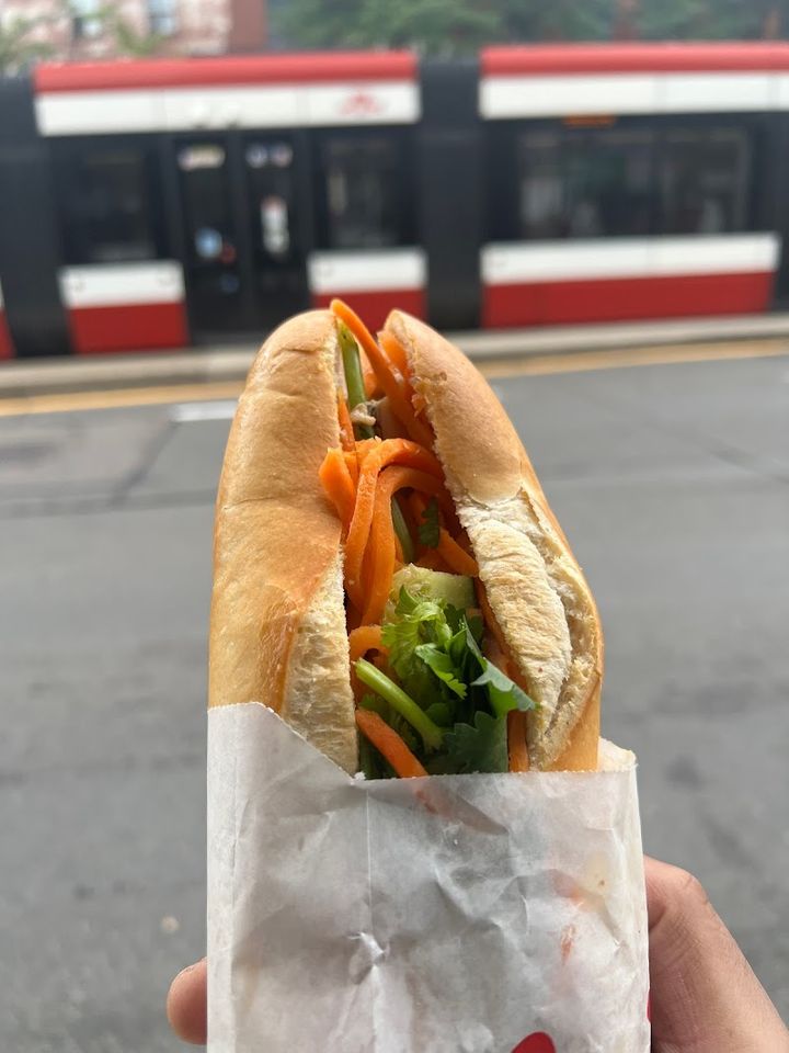 Banh Mi Nguyen Huong - 322 Spadina Ave., Toronto | Corner