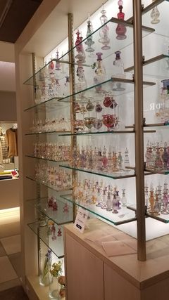 The PERFUME OIL FACTORY 銀座本店 - 東急プラザ銀座 3F, 5-chōme-2