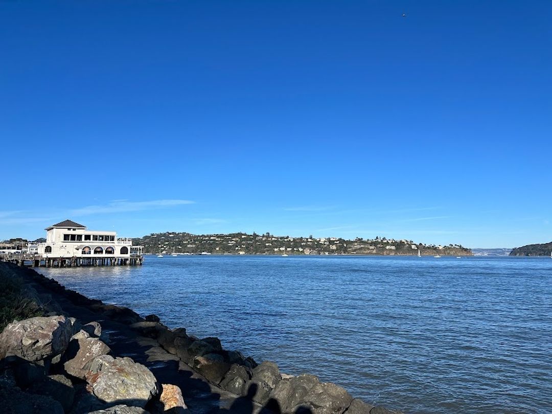 Sausalito Boardwalk - 525 Bridgeway, Sausalito | Corner