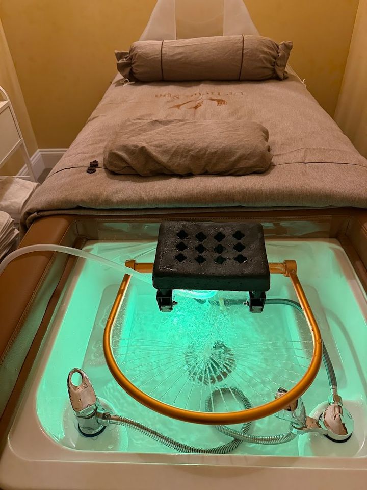 UR HEAD SPA - 696 Grand St, Brooklyn | Corner