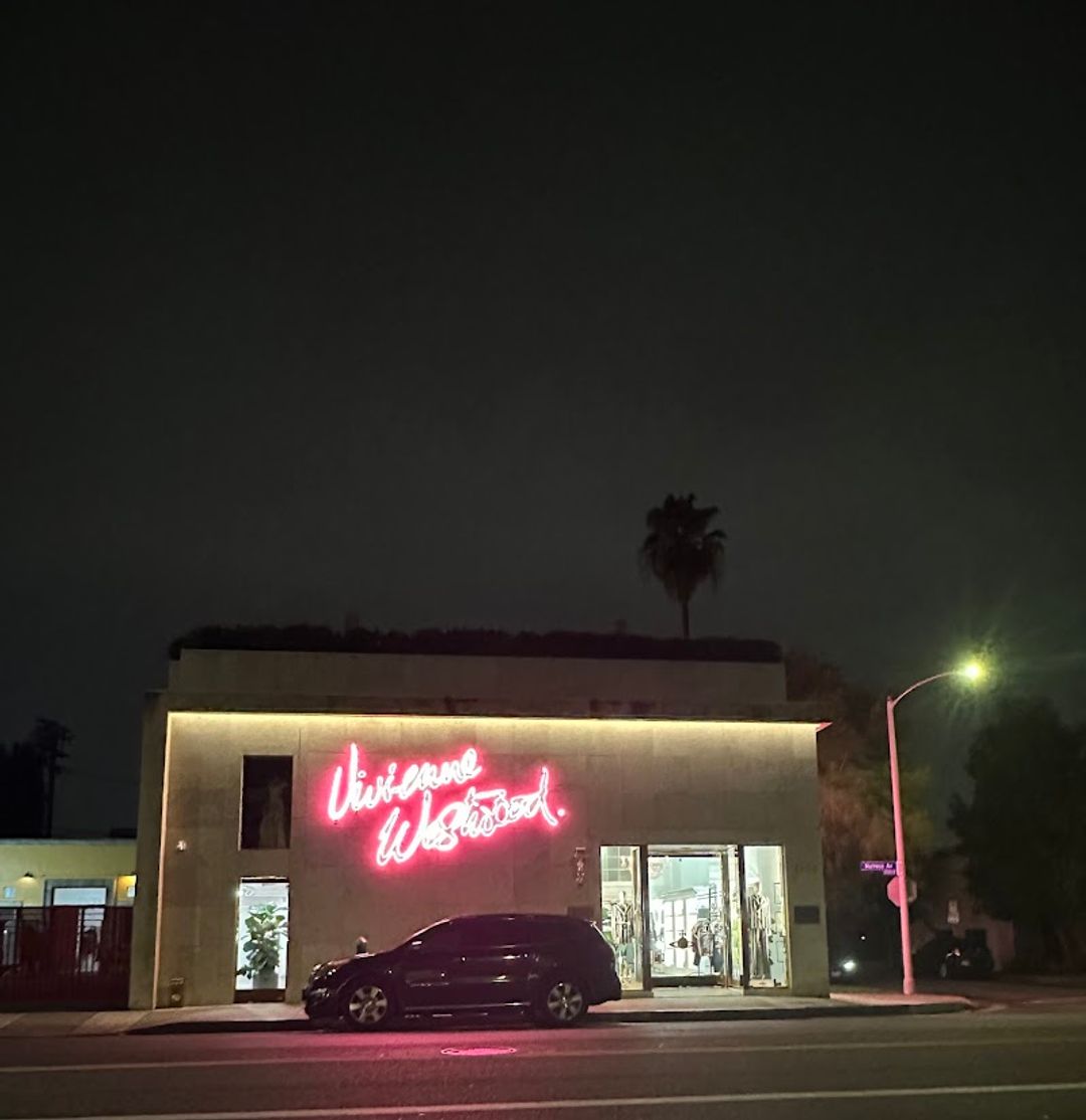 【Nova Lane】m22326★Vivienne Westwood Vivienne Westwood Los Angeles - 8320 Melrose Ave, Los Angeles | Corner