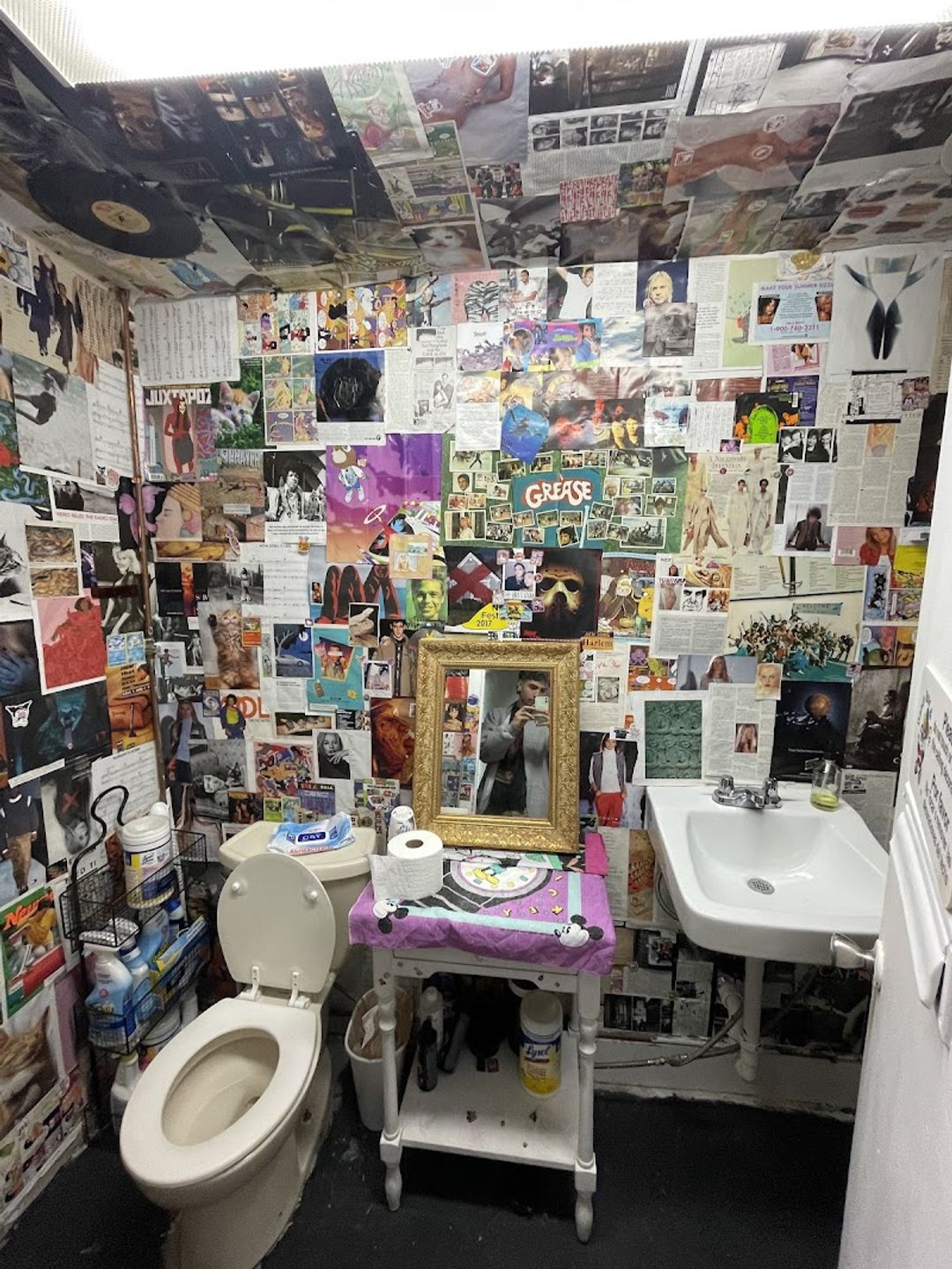 Szyn Thrift & Vintage - 10494 SW 72nd St, Miami | Corner