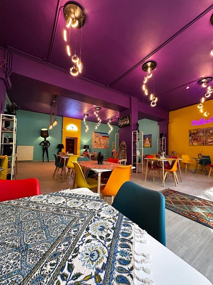cafe.gallery.artists - Eisenstraße 106, Düsseldorf | Corner
