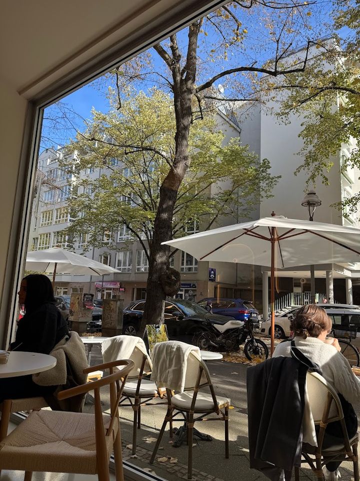 GINGER CLUB - Café - Kurfürstendamm 96, Berlin | Corner
