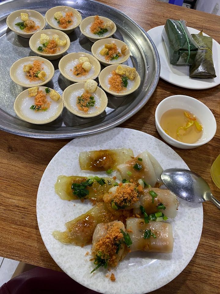 BÁNH BÈO HUẾ GẦN ĐÂY THU HÚT THỰC KHÁCH BỞI VỊ NGON KHÓ CƯỠNG