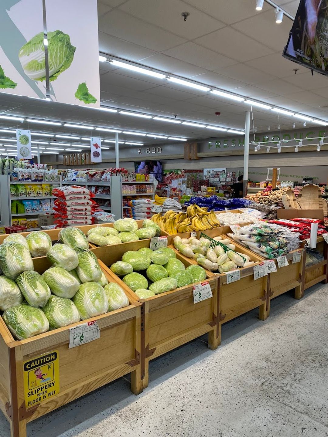キムテレ 5店舗 Kimchi Mart 김치마트 at Hollywood FL - 2420 N Dixie Hwy, Hollywood
