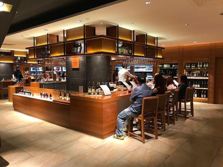 伊勢丹 Isetan The Japan Store - Lot 10 Shopping Center, 50, Jln