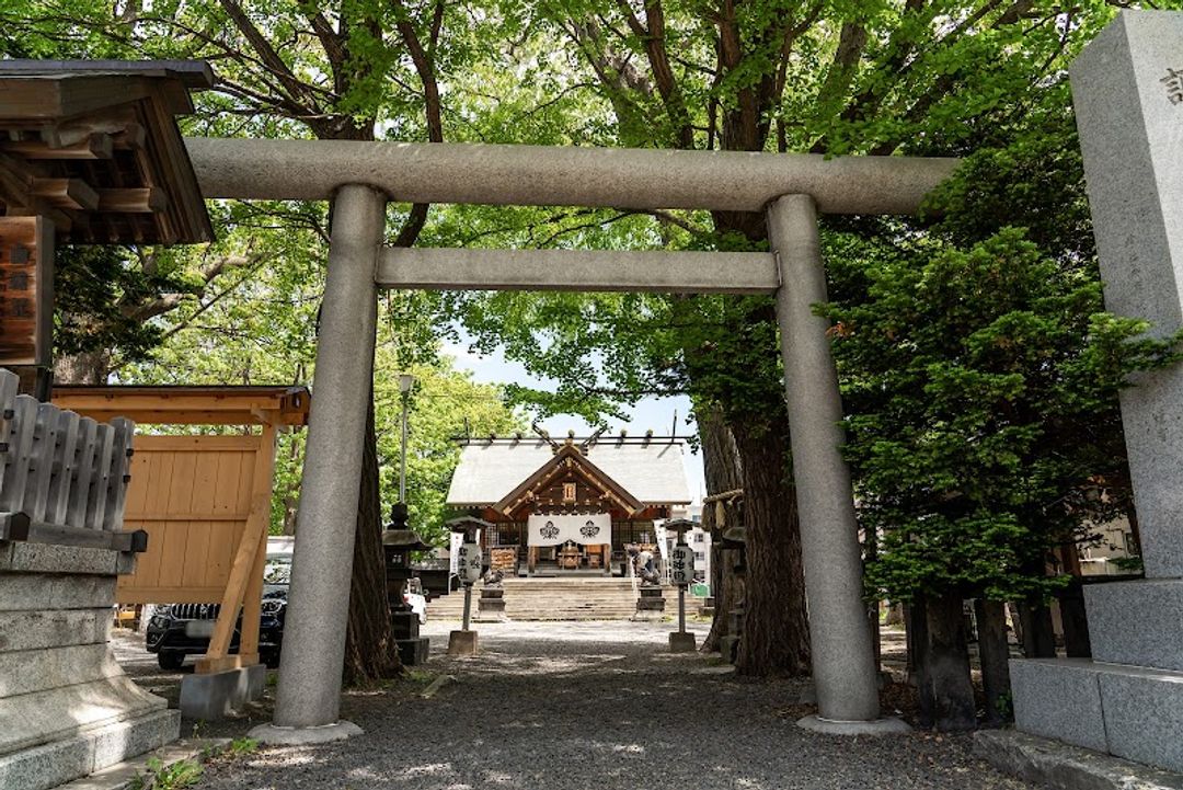 Suwa Shrine - 1-chōme-1-10 Kita 12 Jōhigashi, Higashi Ward