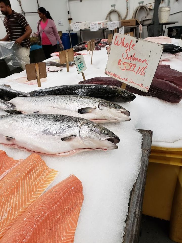 Saturday Morning Fish Market - 2200 Signal Place, San Pedro | Corner