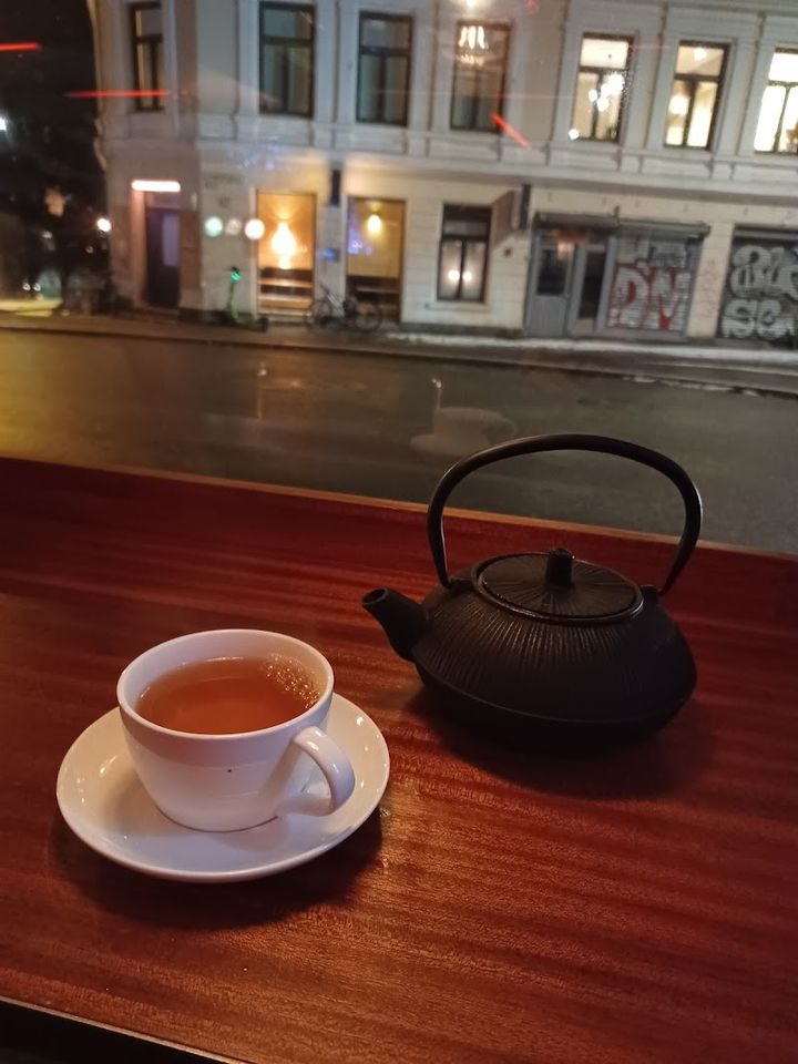 Coffee and Cigarettes - Fredensborgveien 22A, Oslo