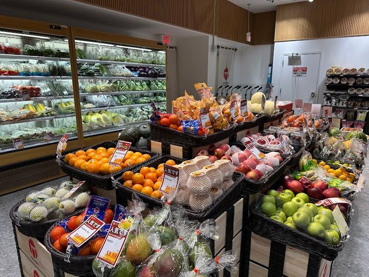Hashi Market - 330 5th Ave, New York | Corner