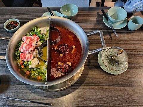 Haidilao Qingcheng - Qingcheng St, 1號3F | Corner