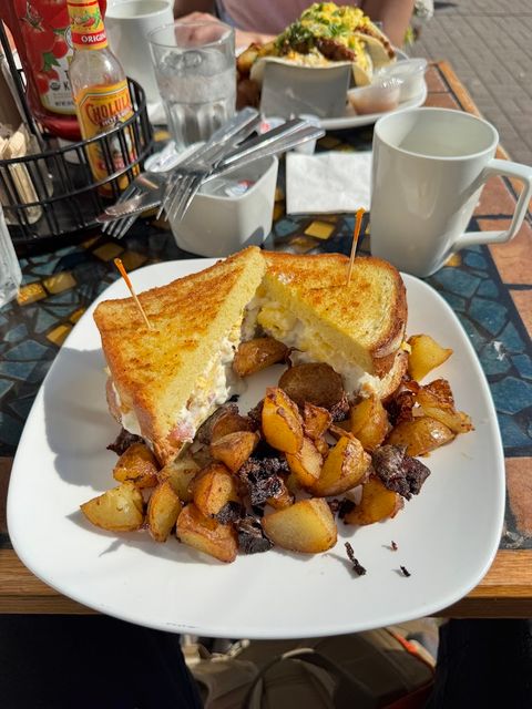 Hatch44 Cafe - 401 Main St, Bradley Beach | Corner