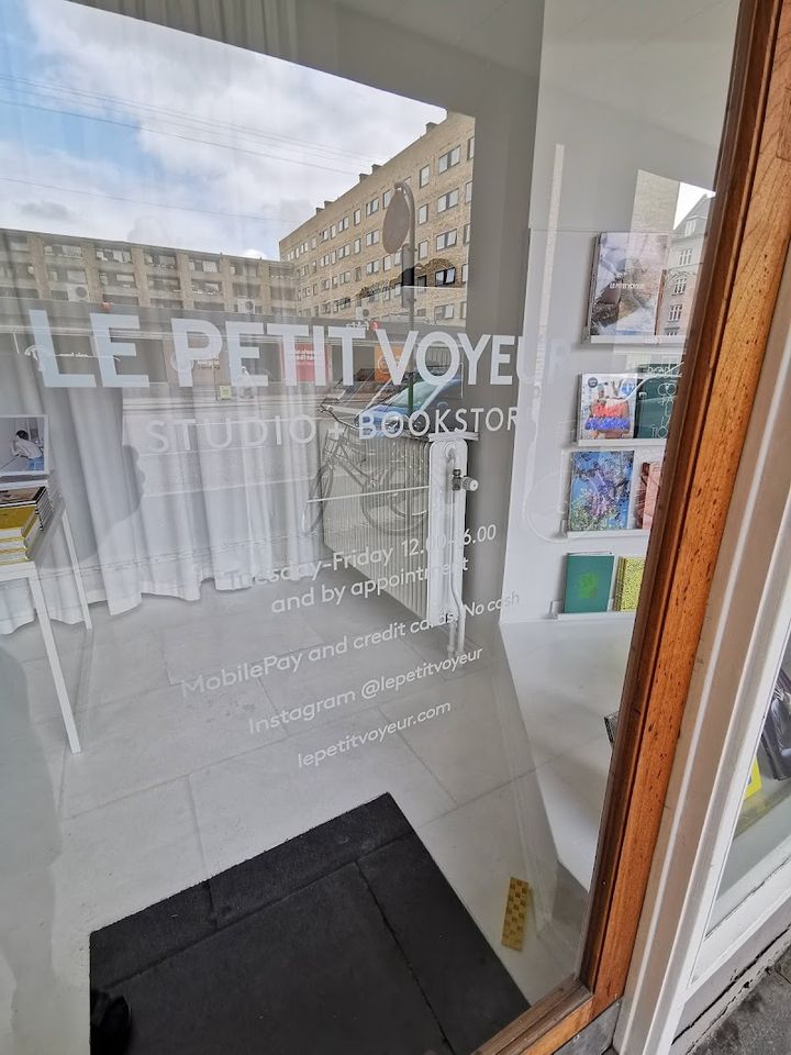 Le Petit Voyeur - Sølvgade 5, København | Corner