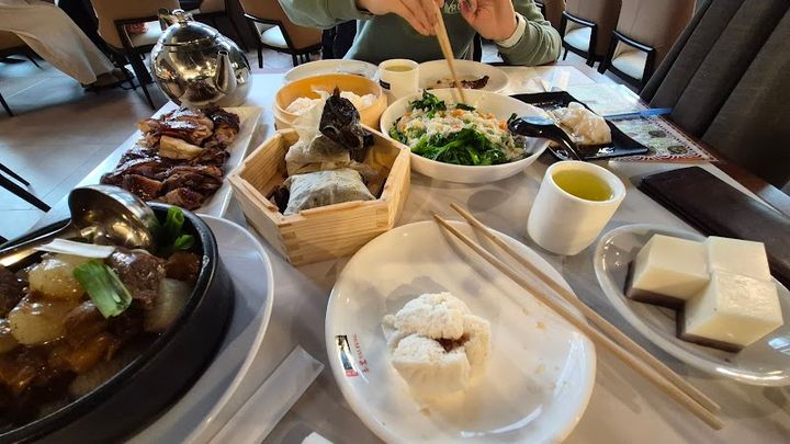 Dim Sum Asian Bistro 泰豐點心 - 775 Yard St Ste. 190, Grandview
