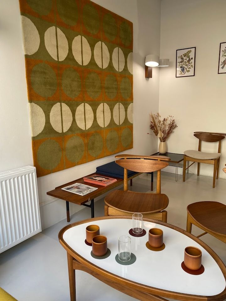 April Coffee Store & Showroom