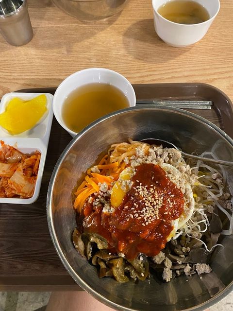 Dining One - 1 KR 서울특별시 마포구 매봉산로 80 PARK M 지1층 10호