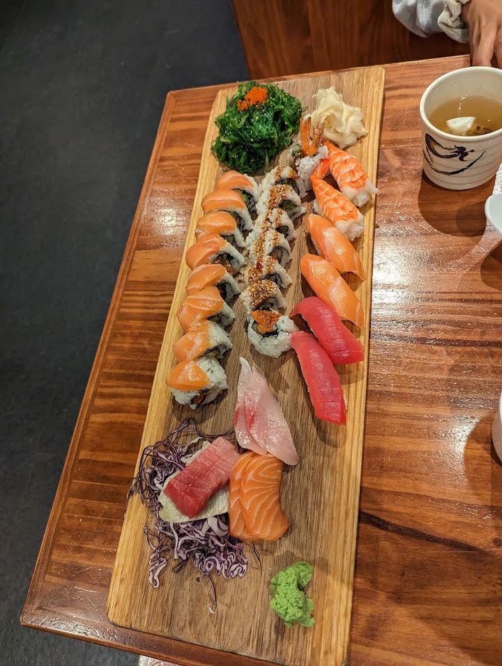 Sushi on Bloor - 525 Bloor St W, Toronto | Corner