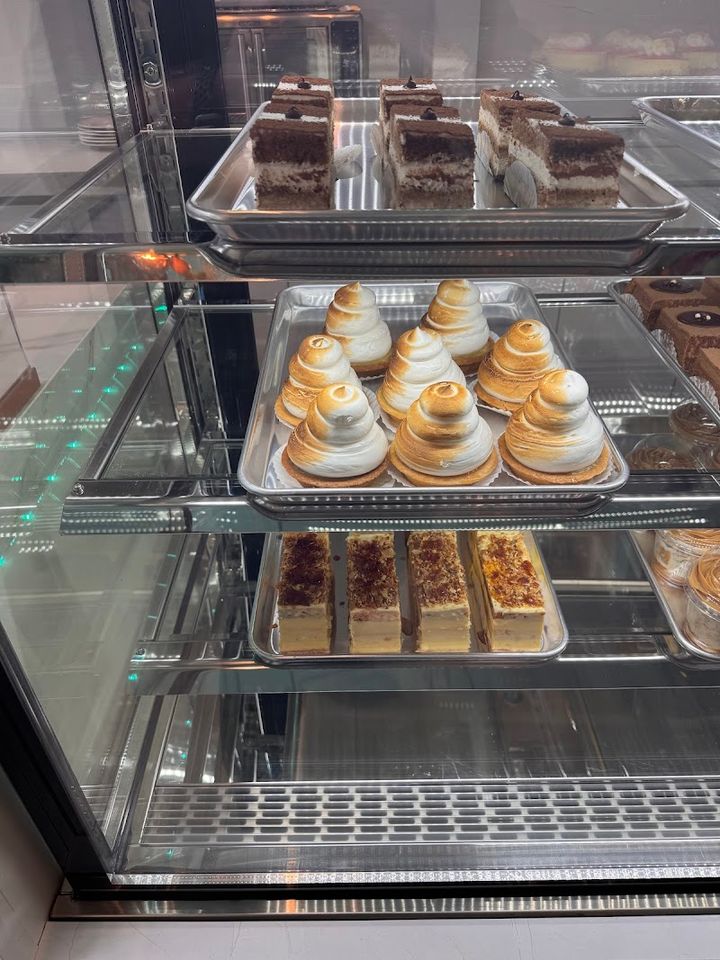 La Suiza BakeHouse “Brickell” - 708 SW 1st Ct Unit 708, Miami | Corner