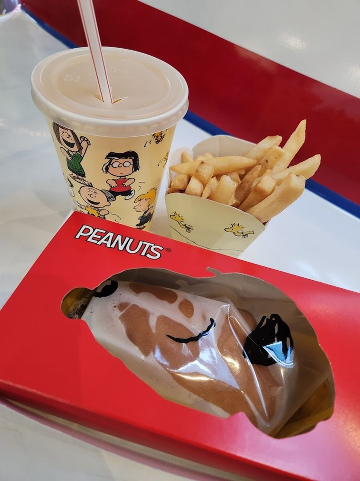 Snoopy's Backlot Cafe - ユニバーサル・スタジオ・ジャパン, 2-chōme