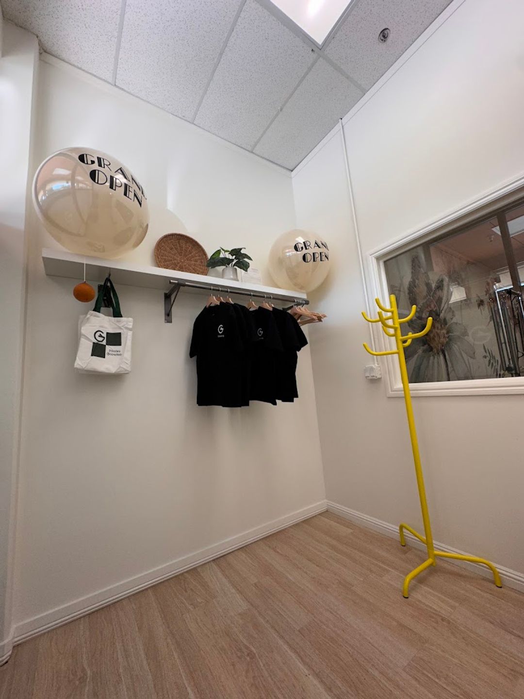 Pilates Glowlab - 820 E El Camino Real Ste G, Mountain View | Corner