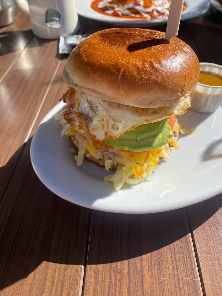 Fred 62 - 1850 N Vermont Ave, Los Angeles | Corner