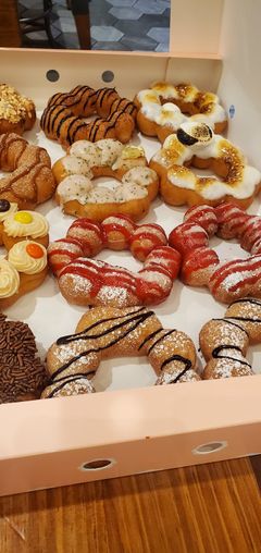 Mochinut Huntington Park - 5938 Pacific Blvd, Huntington Park | Corner