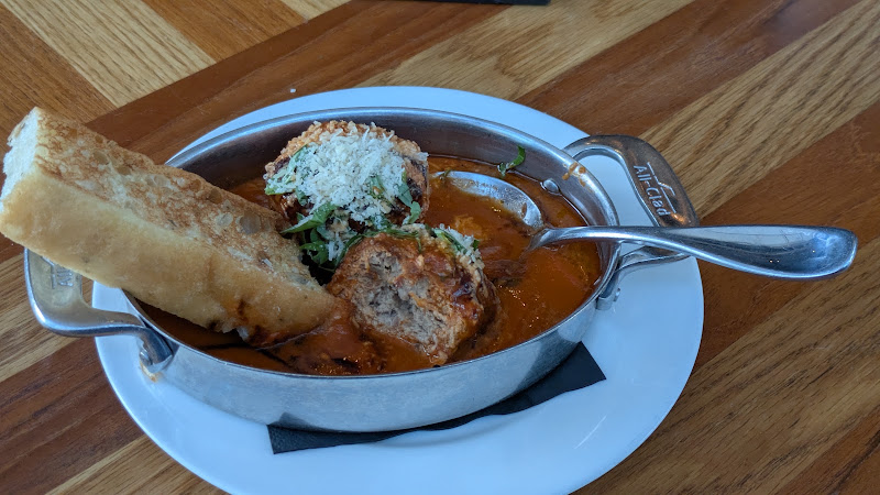 Louie's By The Bay - 2801 West Coast Highway, Newport Beach | Corner