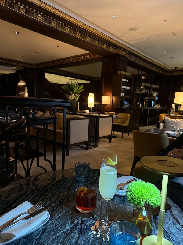 1927 Lobby Lounge - 801 W Georgia St, Vancouver | Corner