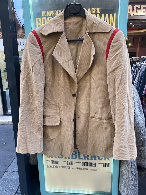 La Fripe - 196 Rue Saint-Maur, Paris | Corner