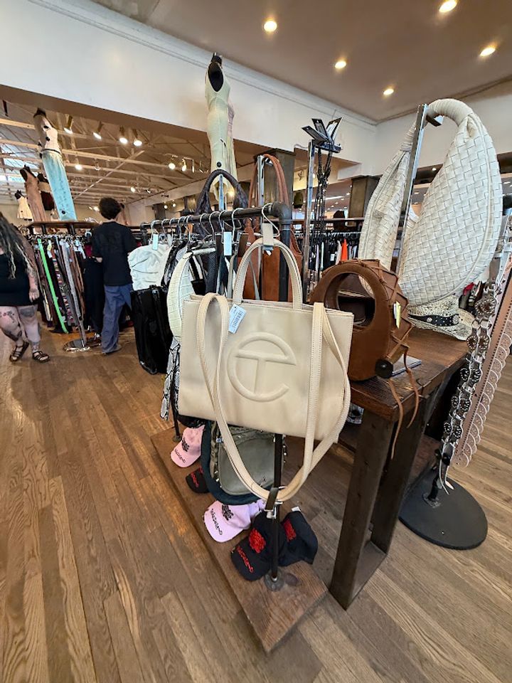Crossroads Trading - 7409 Melrose Avenue, Hollywood | Corner