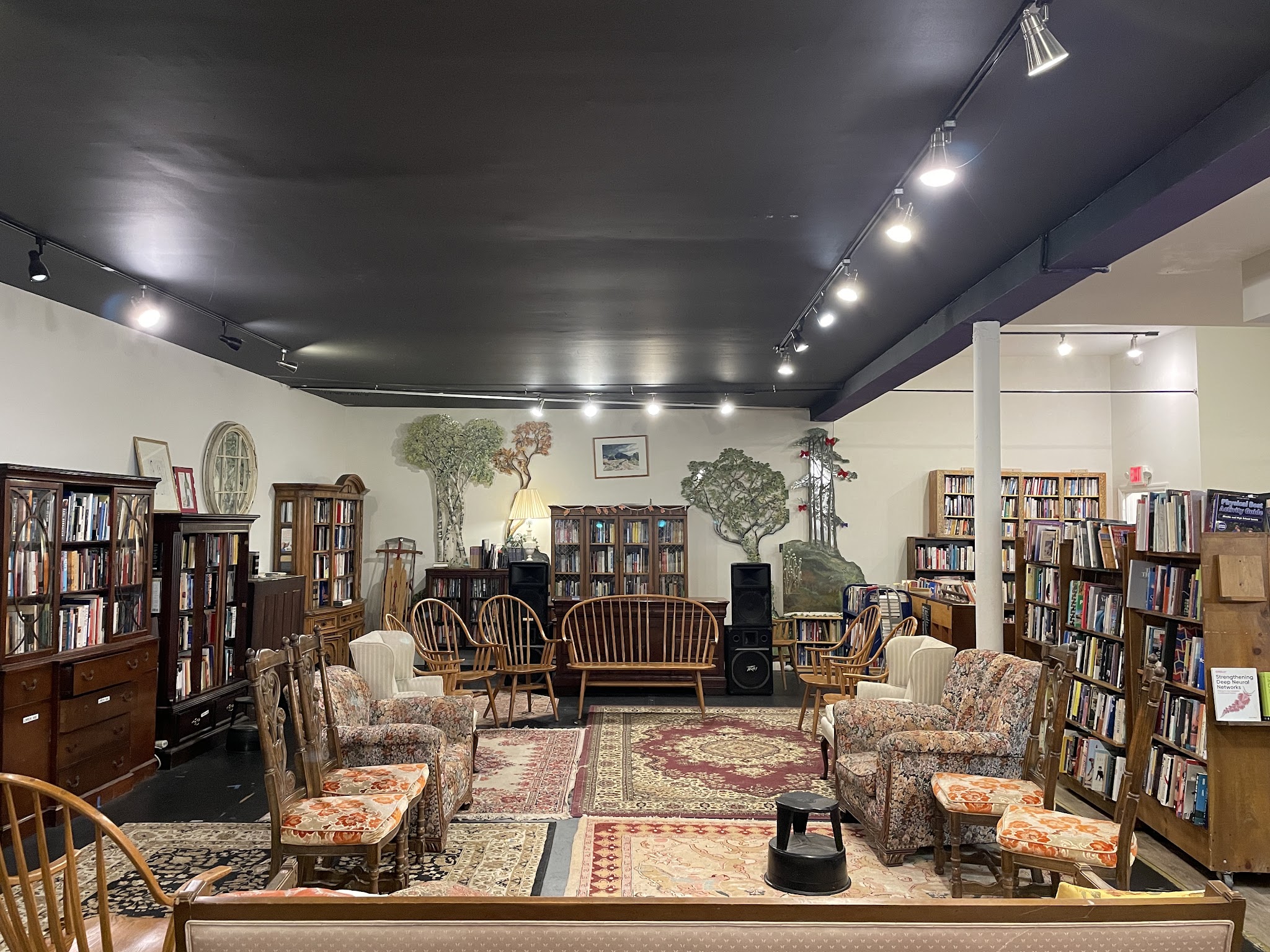The Next Chapter - 204 New York Ave, Huntington | Corner