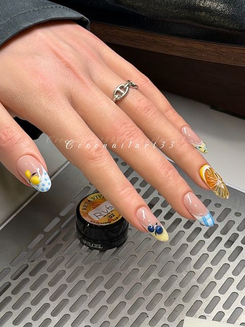 Lexi nails and spa - 258 Lexington Avenue, New York | Corner