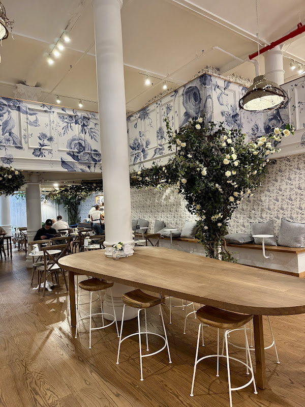 maman - 3 W 18th St, New York | Corner