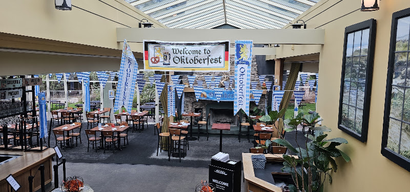 Beach Chalet Brewery and Restaurant - 1000 Great Hwy, San