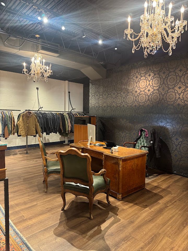Self Edge - 1300 S Lamar Blvd B, Austin | Corner