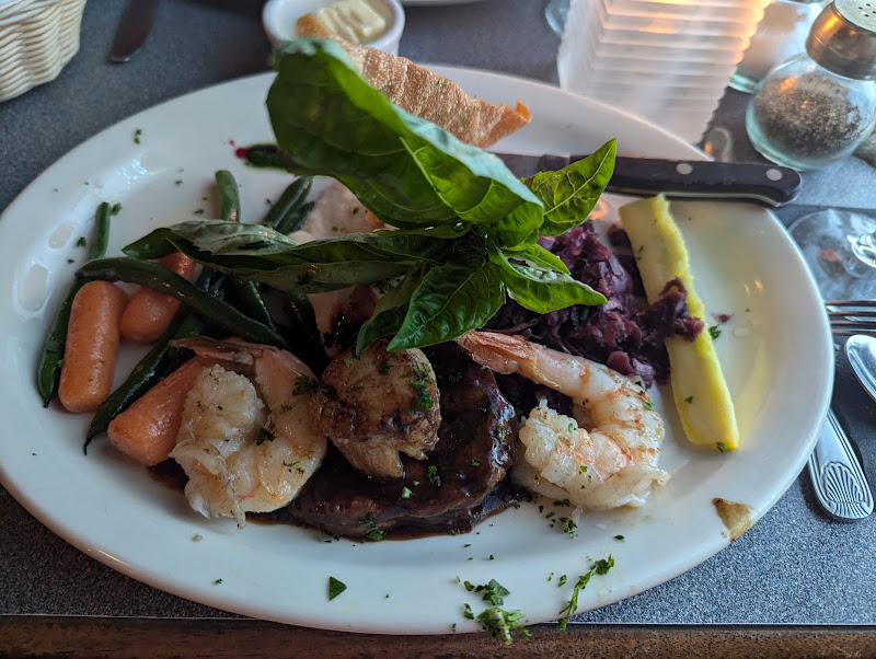 Moxie Restaurant - 1/2 95811, 2028 H St, Sacramento | Corner